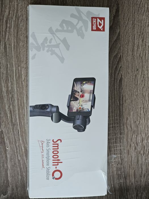 Zhiyun Smooth Q — тиосьовий електронний стабілізатор для смартфонів