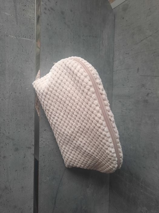 Косметичка    нова