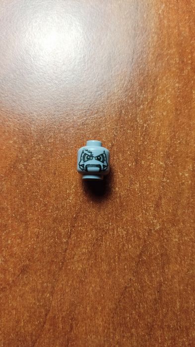 LEGO dr doom główka