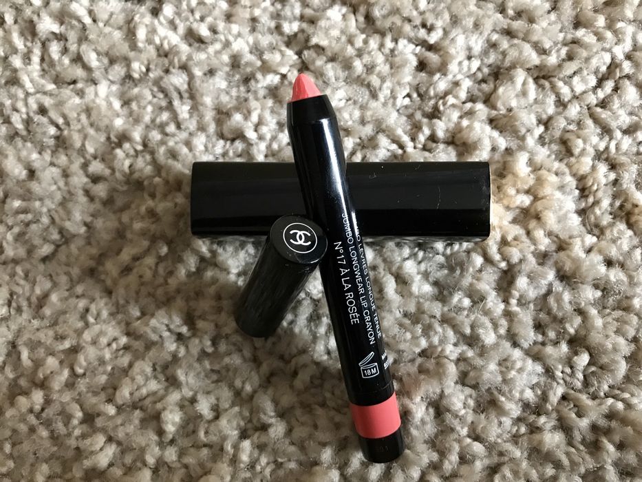 Chanel Jumbo Lip 17 A la Rose kredka do ust pomadka szminka