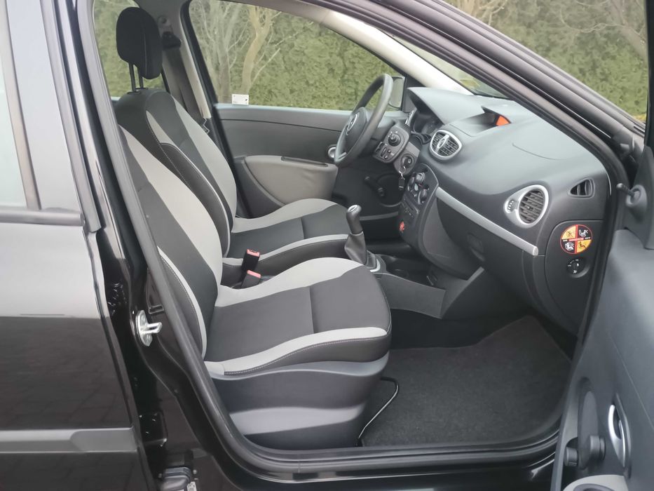 Renault Clio III Lift 2012r 1,2i 75KM 5-drzwi ŁADNE BEZWYPADKOWE z DE