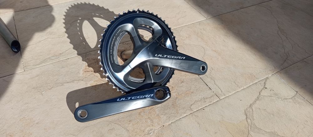 Vendo pedaleira ultegra com potênciometro