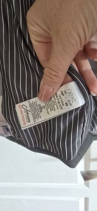 Продам пиджак р.46