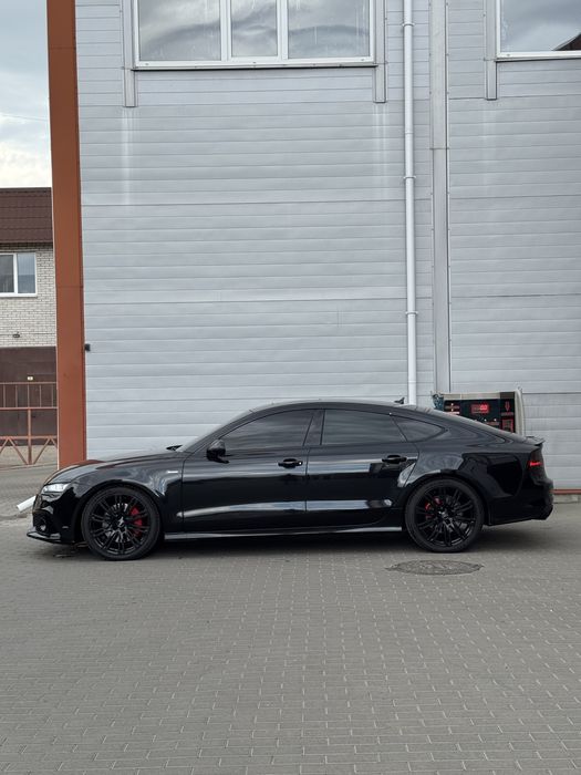 AUDI A7 3,0 RS7 look
