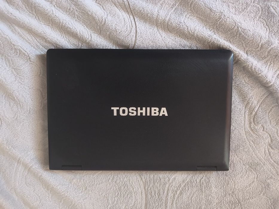 Laptop TOSHIBA model A11-17K