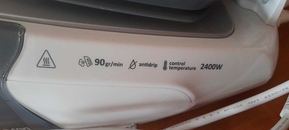 Ferro de Engomar FLAMA