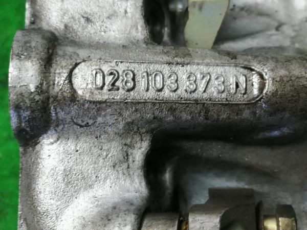 Colaça / cabeça do motor VOLKSWAGEN Passat (3B2)