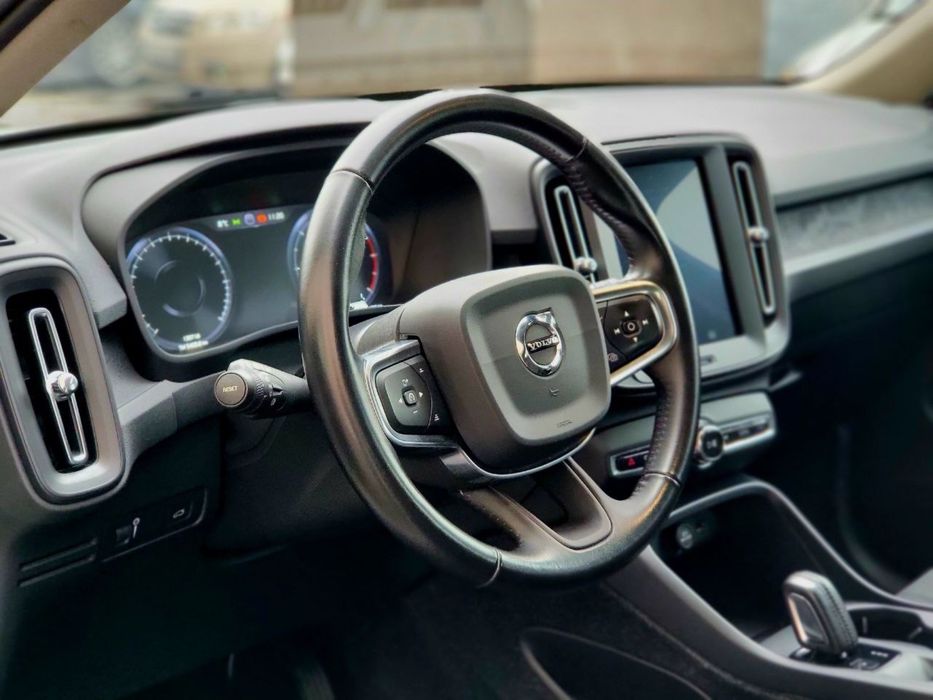 Volvo XC 40 2019p Офіційний
