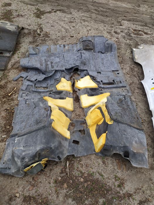 Ковролін mercedes ml sorento