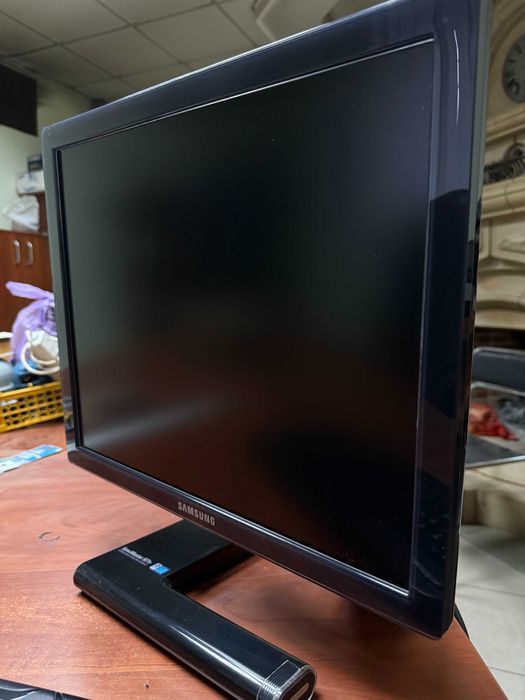 Комп'ютер! Monitor SyncMaster 971P + Пк Vento A6 Asus chassis