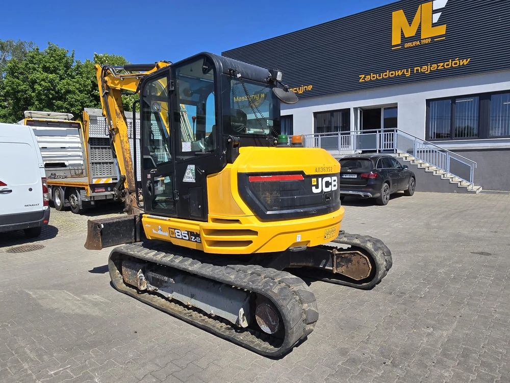alt