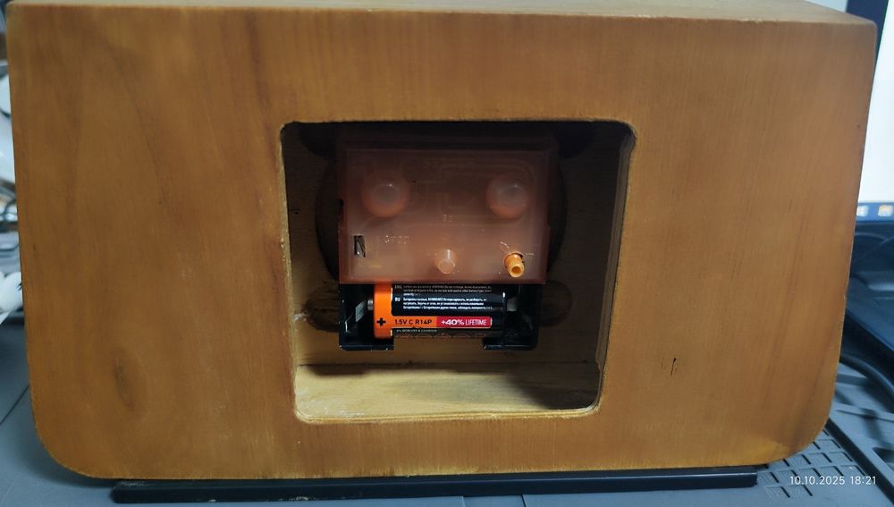 Годинник настільний,настінний