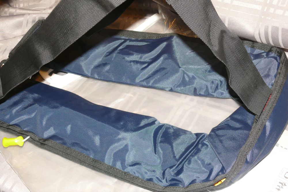 Colete insuflável Manual 150N, Azul, com Arnês