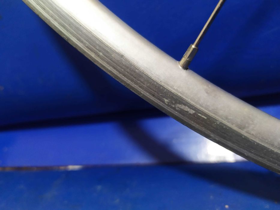 Колесо 28, Shimano Exage, обод Rigida перед