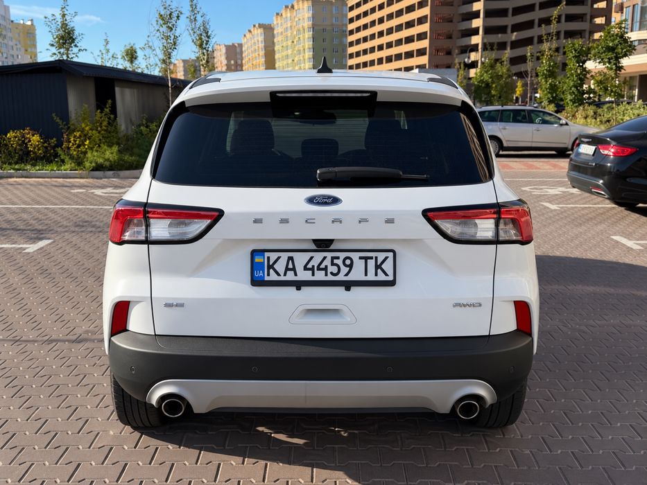 Продам Ford Escape 2022