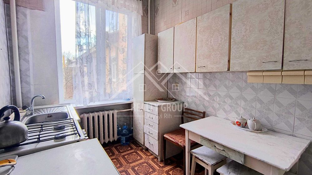 Продам 3к сталінку на ПІОНЕРІ