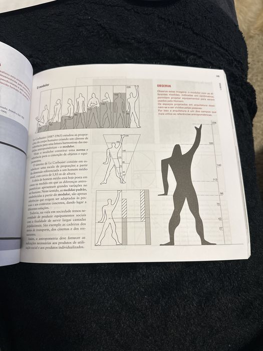 Livro Desenho  A ensino secundario 10’ano