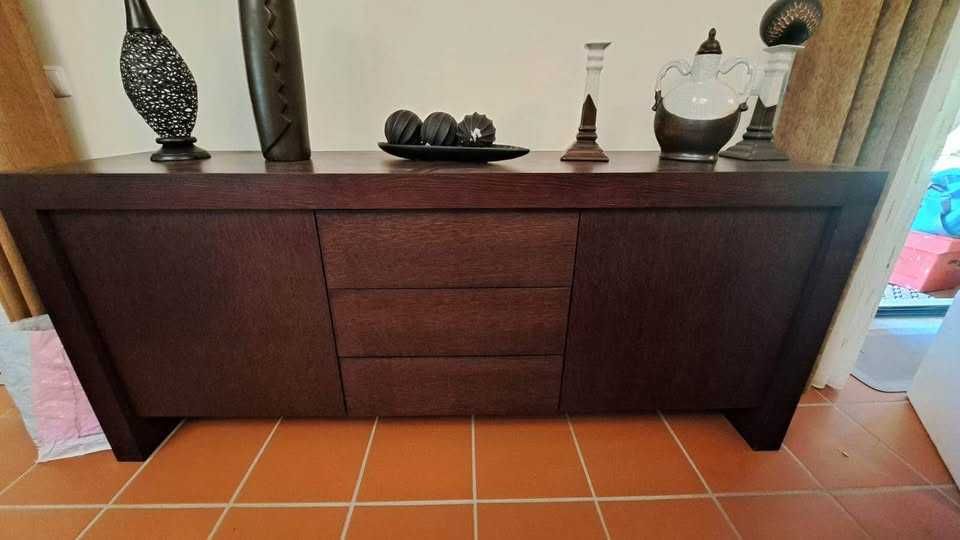 Mesas, cadeiras,armarios