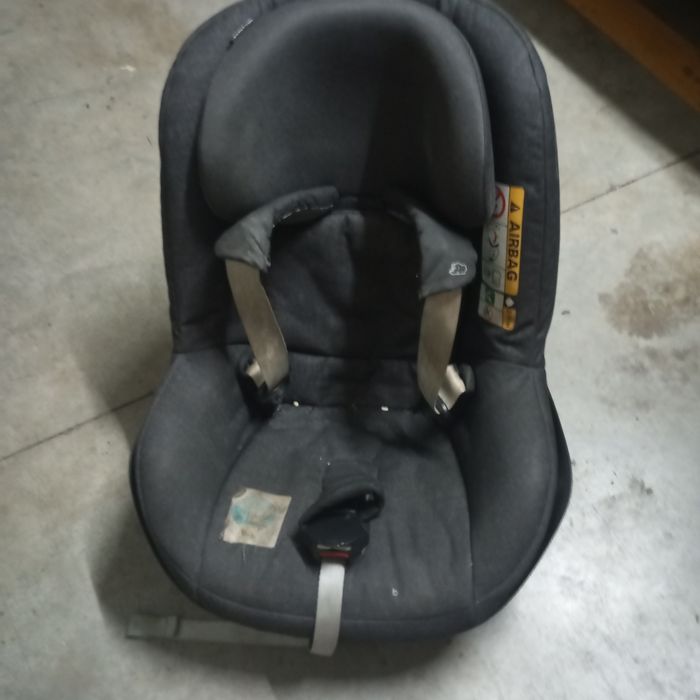 Cadeira automóvel bebé