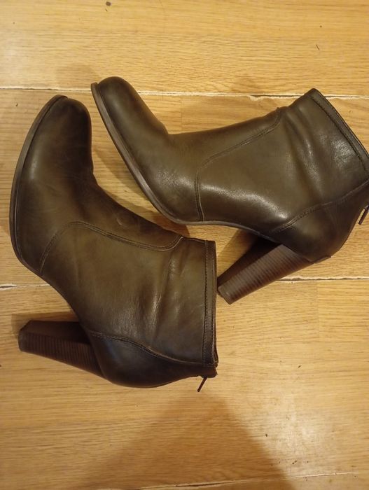 Buty botki oliwkowe 40 lekko ocieplane