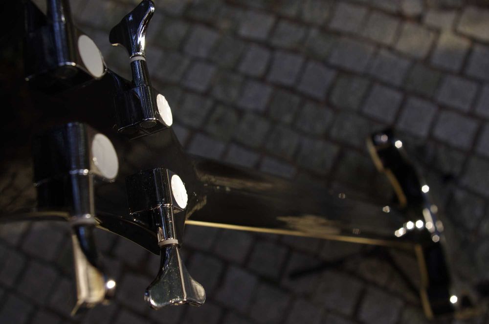 gitara basowa Harley Benton RB414