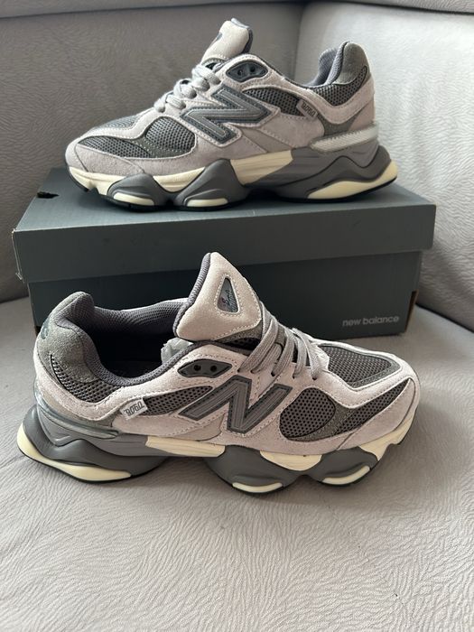 Szare New Balance 9080 rozmiar 40 ( 25cm długiść wkładki)