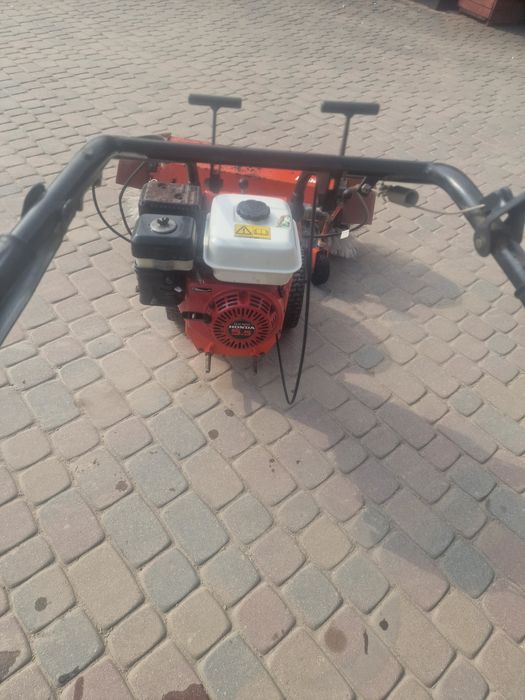 Zamiatarka hako   honda 5.5hp