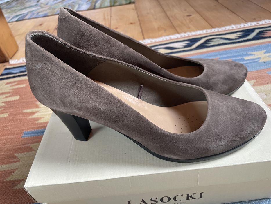 Czółenka skórzane LASOCKI rozmiar 39,5 – eleganckie, jak nowe
