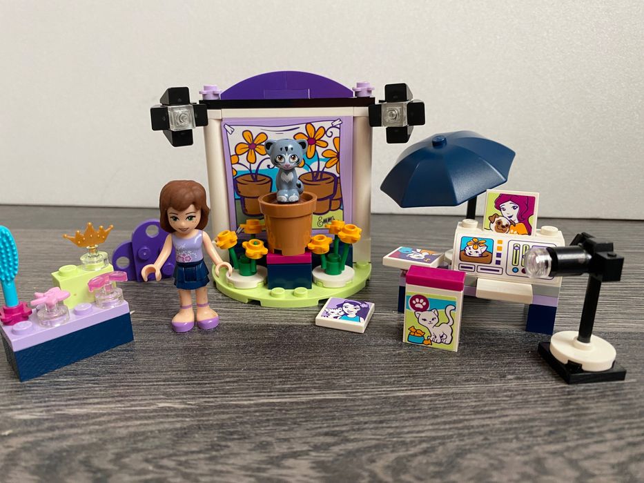 LEGO Friends 41305  Pracownia fotograficzna Emmy