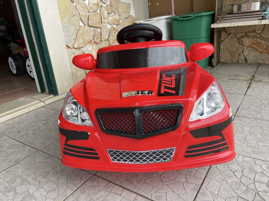 Carro a bateria FEBER 12v