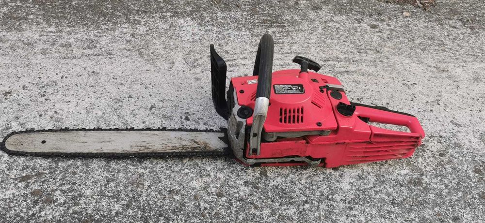 Motosserra como nova