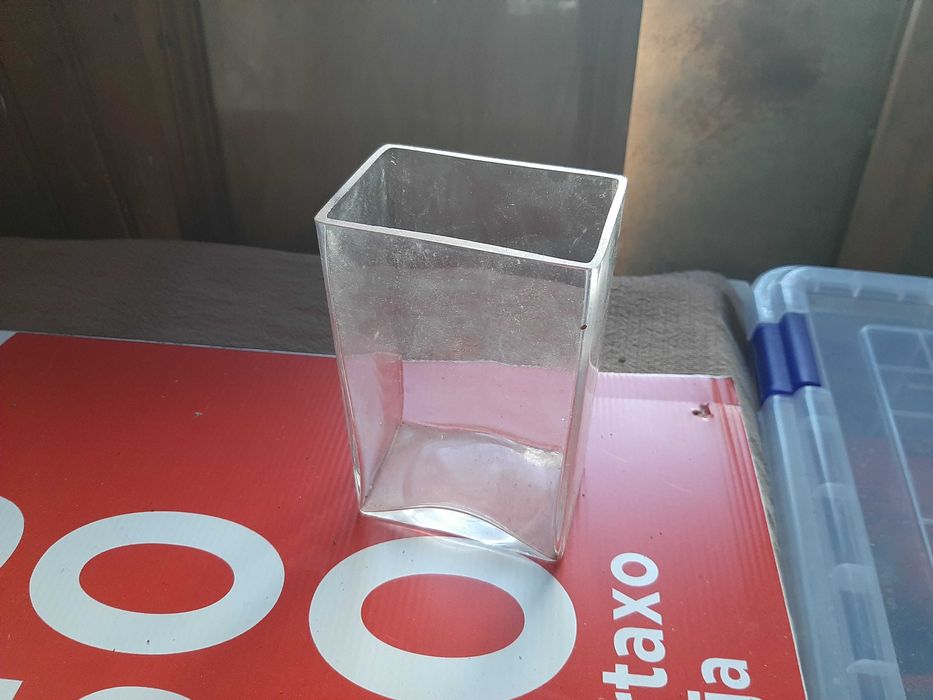 Copos plástico grosso, Hotel Vasco da Gama.Cartaxo Capital vinho.Taça.