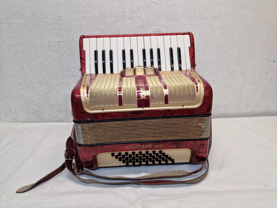 Acordeão Hohner de Teclas à 2ª Voz - Acordeon