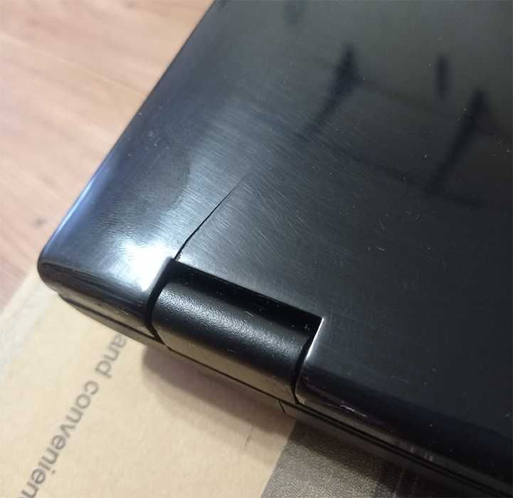 Ноутбук Samsung R60+ 15,4" intel T8100 2ядра/2GB RAM/SSD 128GB/Win 7