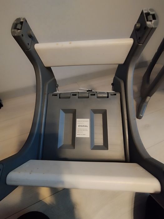 Krzesełko dziecięce wielofunkcyjne