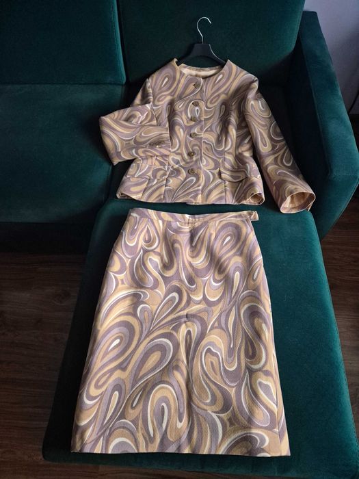 Sprzedam kostium damski r. 38