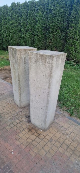 Postumenty betonowe  , pelne waga ok 100 kg jeden