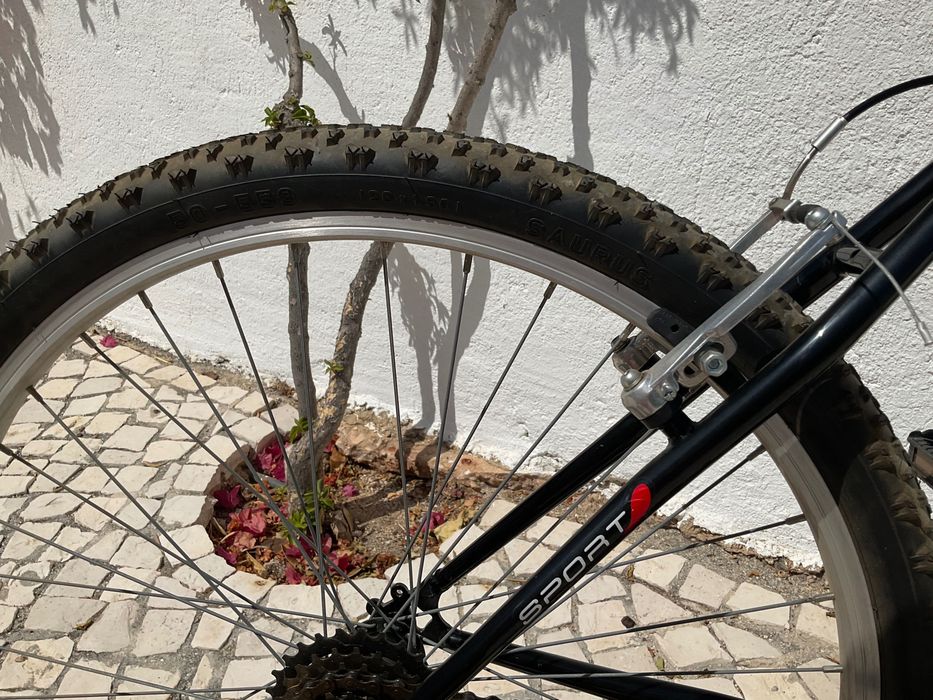 Bicicleta Montanha marca Indur 18V / Mountain bike Indur 18V COMO NOVO