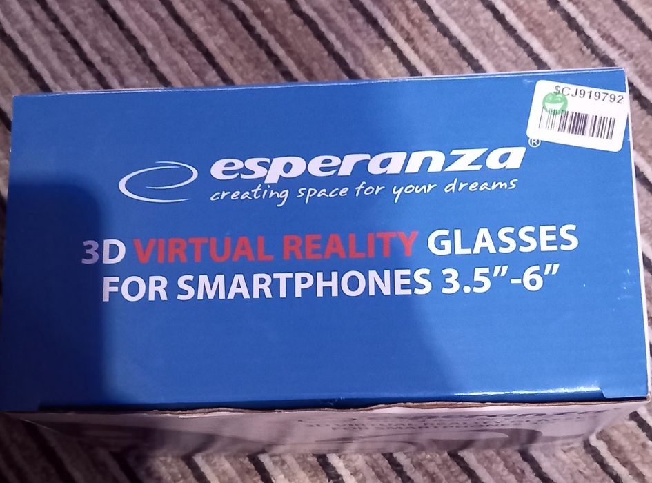 VR окуляри для телефону.