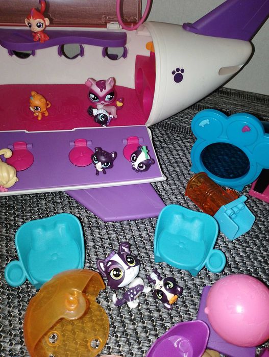 Littlest pet shop