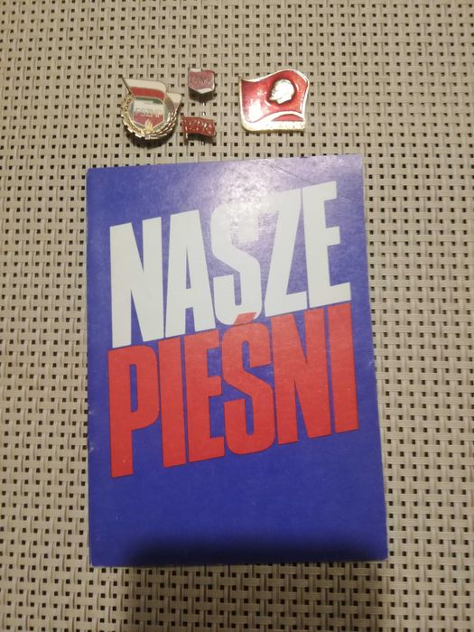 Przypinki metalowe PRL