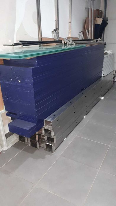 Prateleiras Inox para espaço comercial/armazém