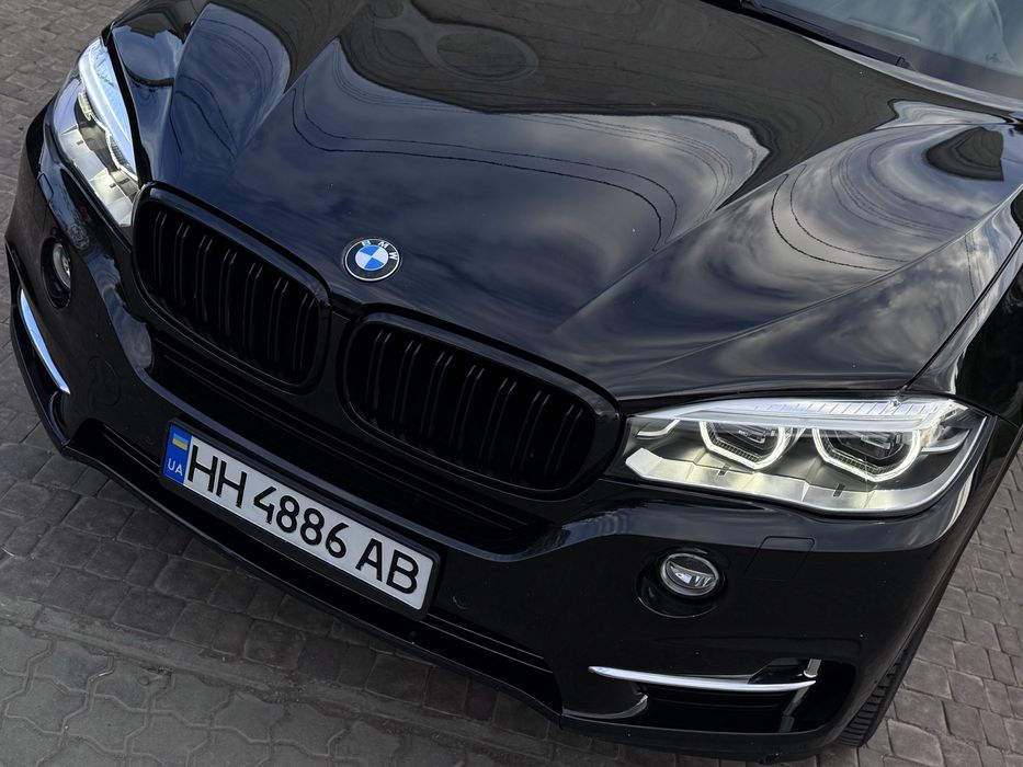 Продам BMW X5 F15 3.0 дизель 2014 год
