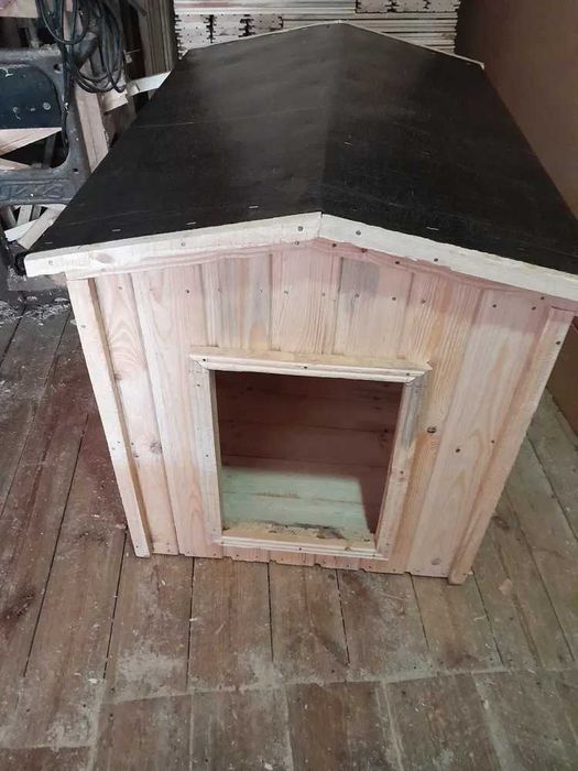 Собача буда розпродаж залишків зі складу