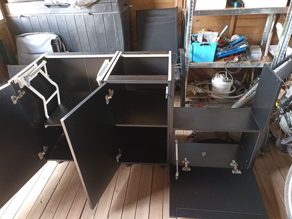 Szafki kuchenne czarne