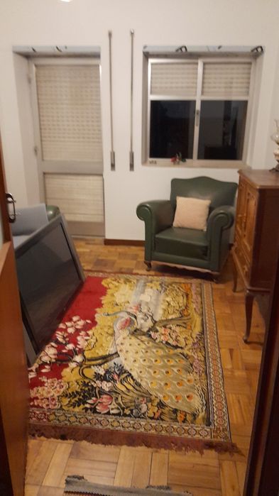 Quarto para arrendar
