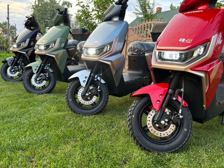 Електроскутер Crosser CR13 (2000W, Графенова батарея 72V/24A ДОСТАВКА