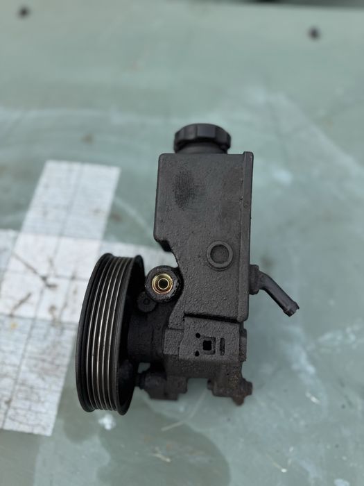 Насос ГУР Ssang Yong Rexton