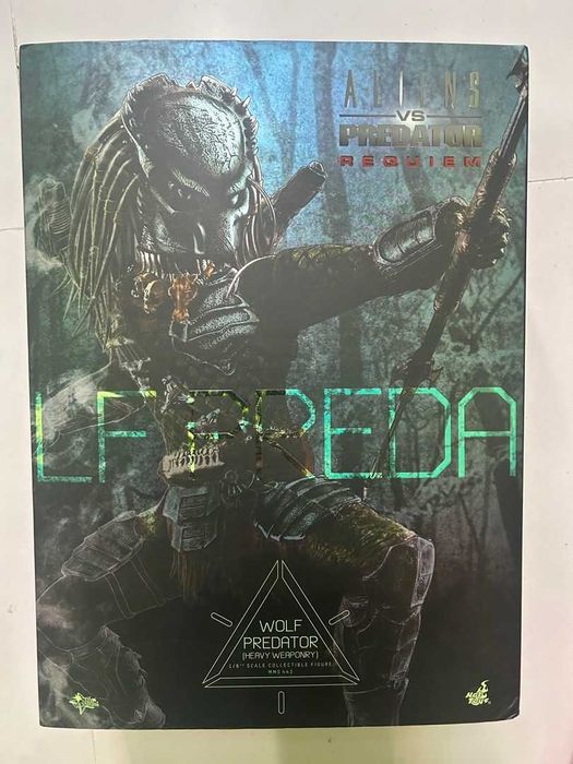 Figura Hot Toys AVP Requiem Wolf Predator Heavy weaponry