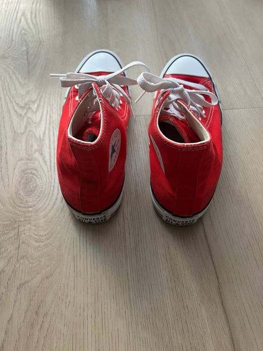 Червоні converse кеди кросівки